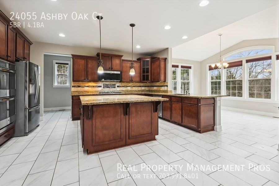 24055 Ashby Oak Ct - Photo 4 of 49