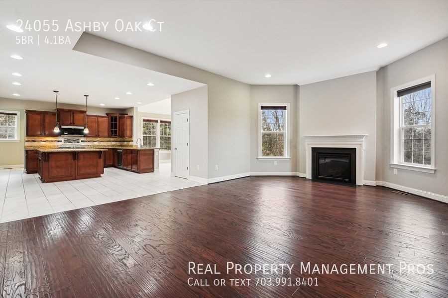 24055 Ashby Oak Ct - Photo 7 of 49