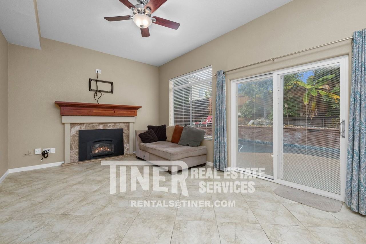 123 Elkins Cir - Photo 3 of 40