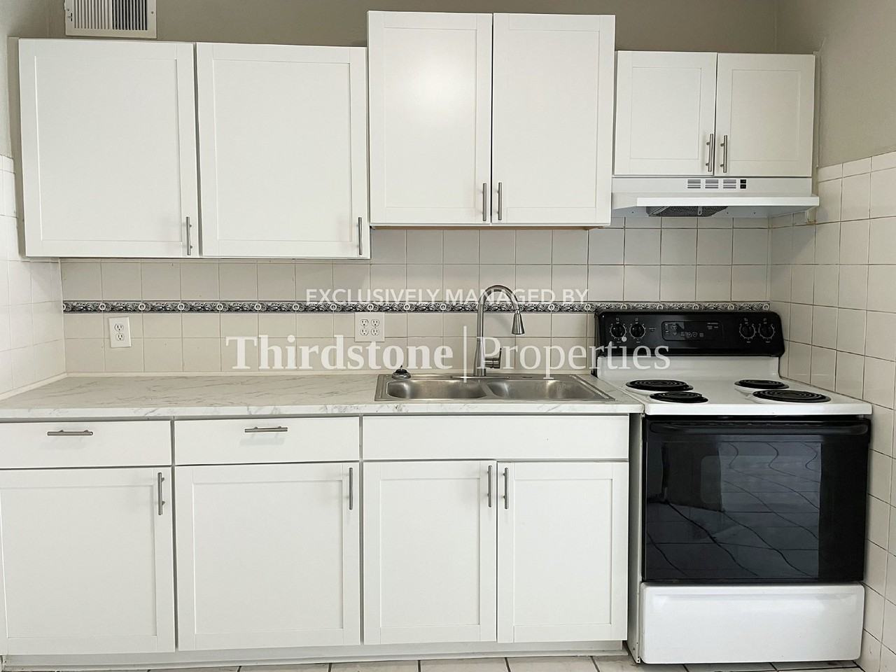 10452 Pinehurst Dr - Photo 5 of 23