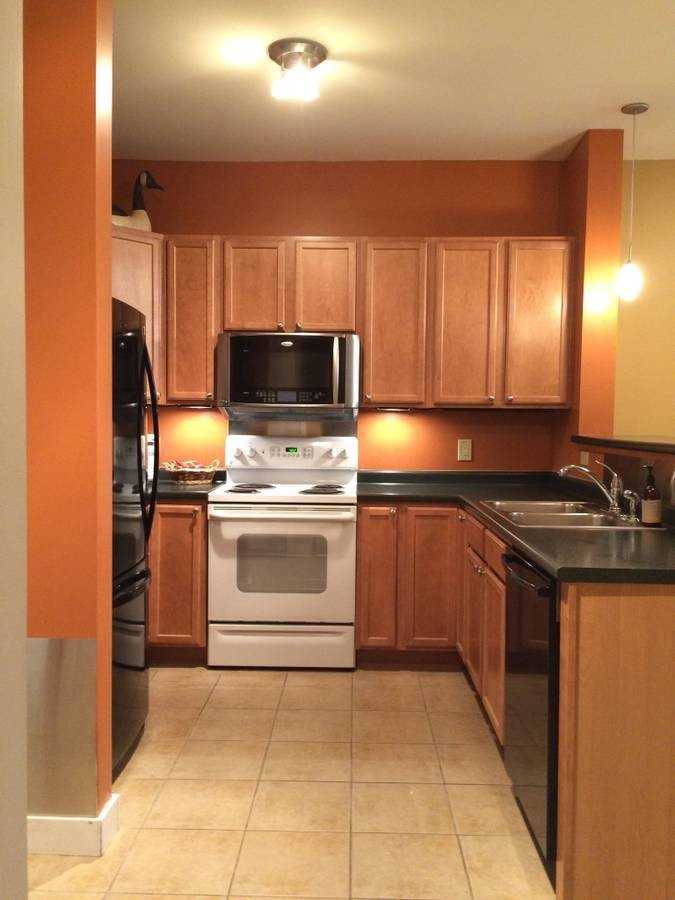 370 Farrell Street #1 - Photo 5 of 10