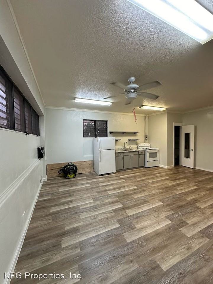 909 Lehua Ave - Photo 3 of 3