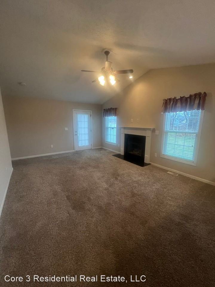 Ravina Drive. Duplex Units - Photo 2 of 14