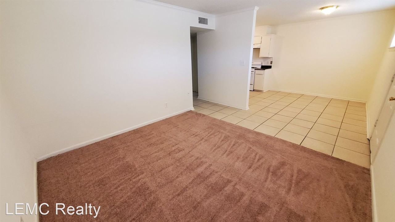 10th Avenue Park Place - Photo 3 of 13