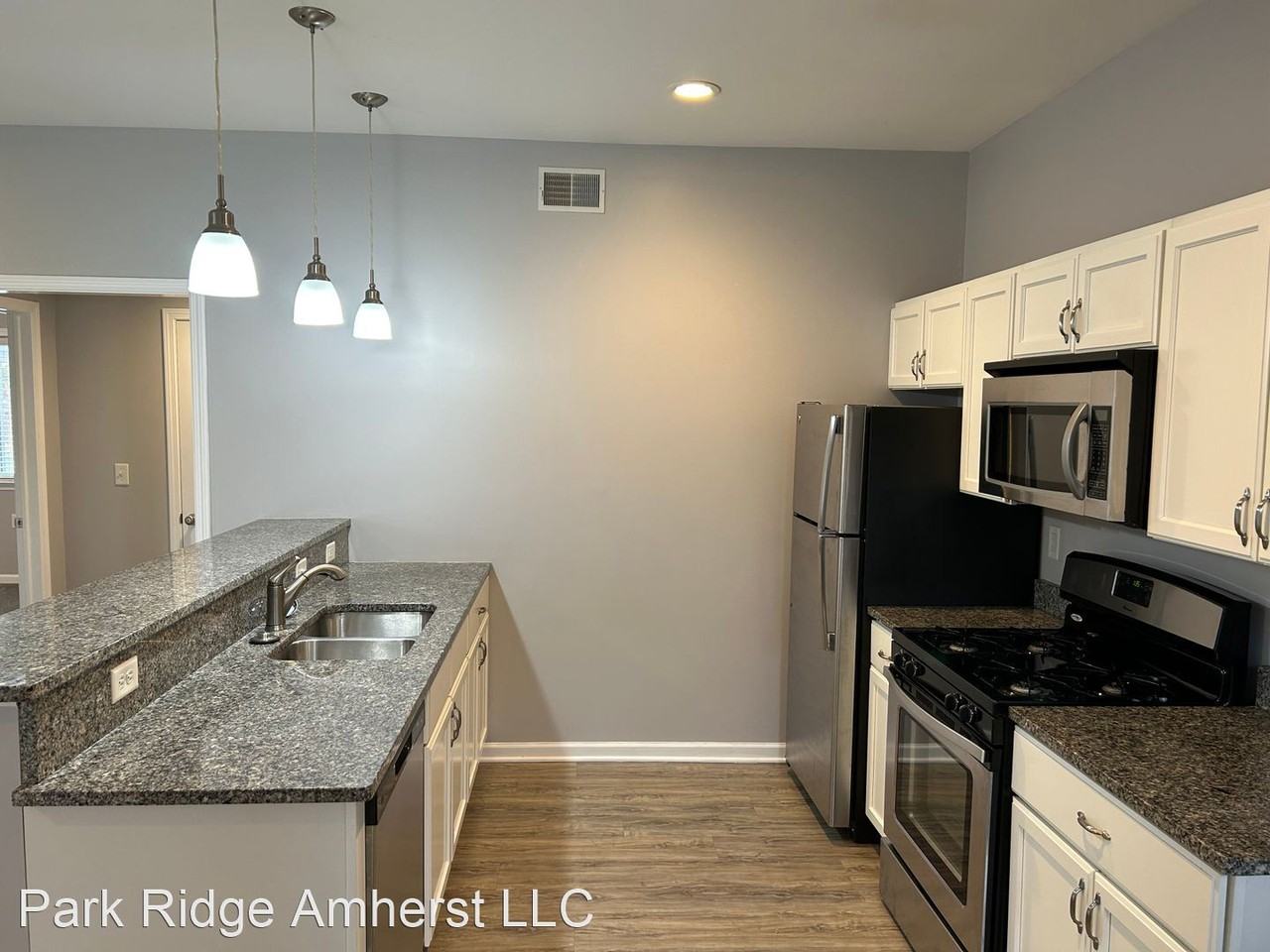 265-285 Scamridge Curve - Photo 2 of 9