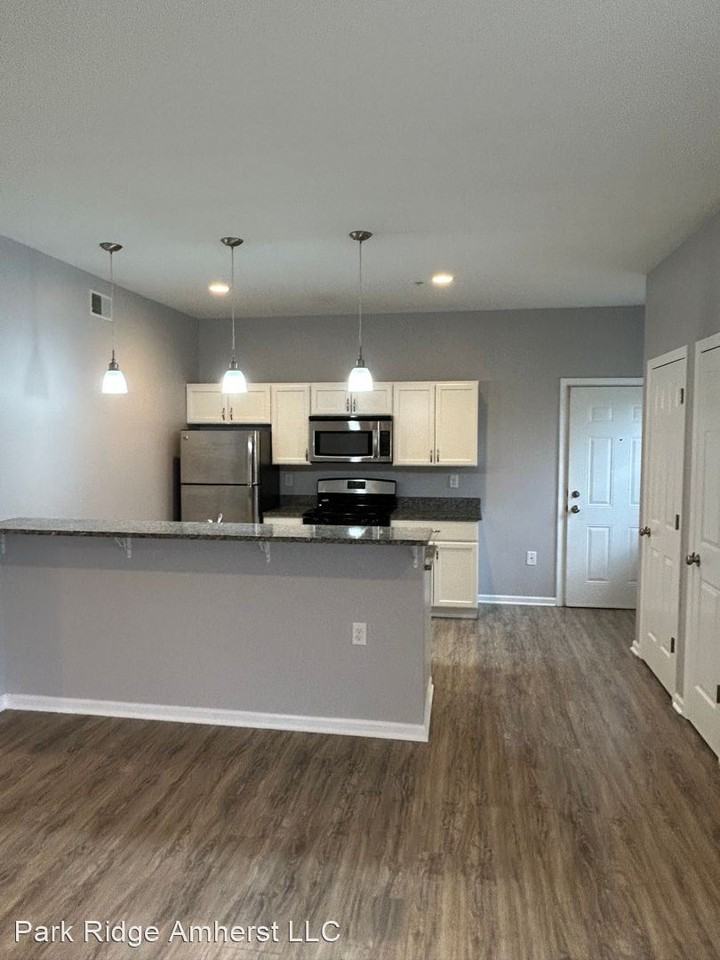 265-285 Scamridge Curve - Photo 3 of 9