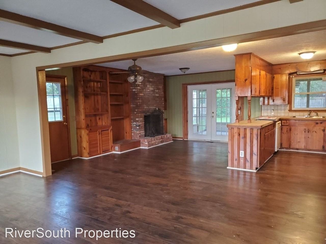 101 Lee Road 386 - Photo 3 of 9