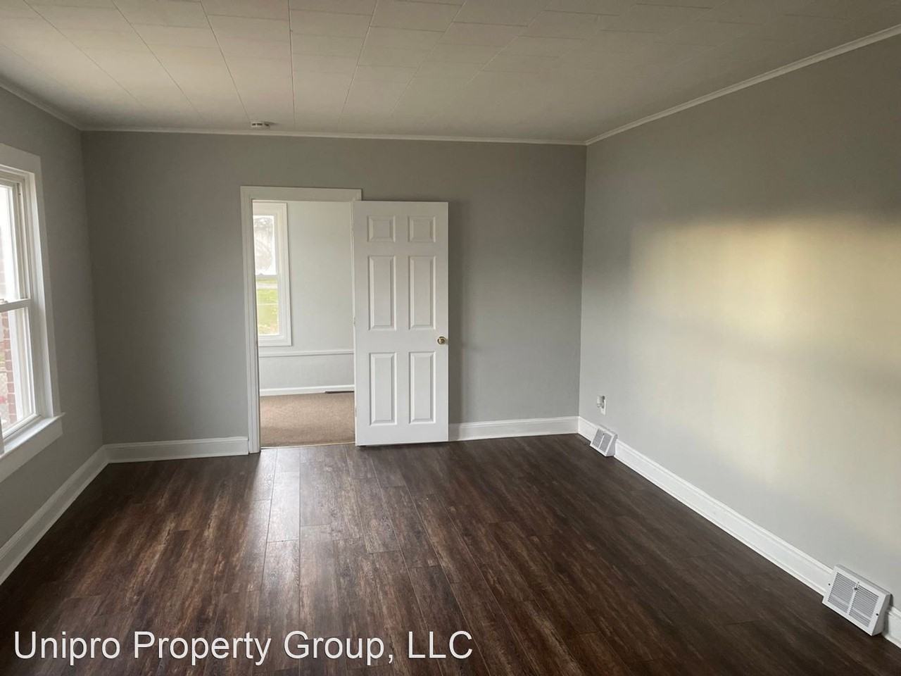 100 Yale Ave - Photo 3 of 13