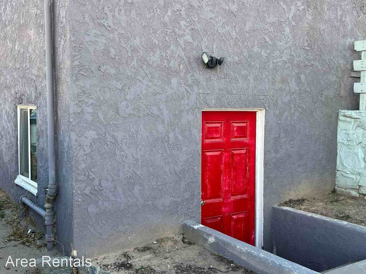 504  E WILLIAMS ST - Photo 2 of 15