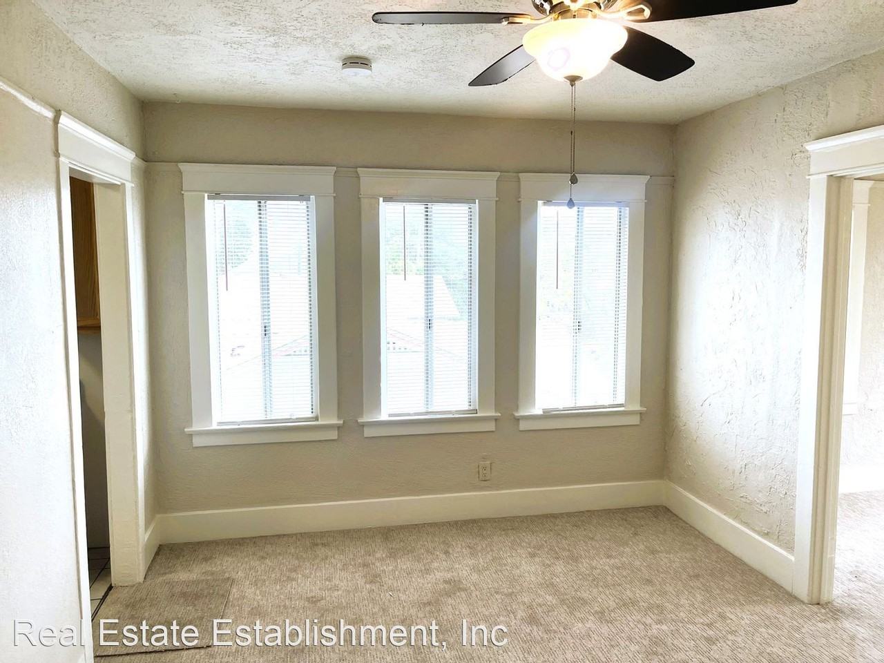 111 E Alberta Street - Photo 2 of 12