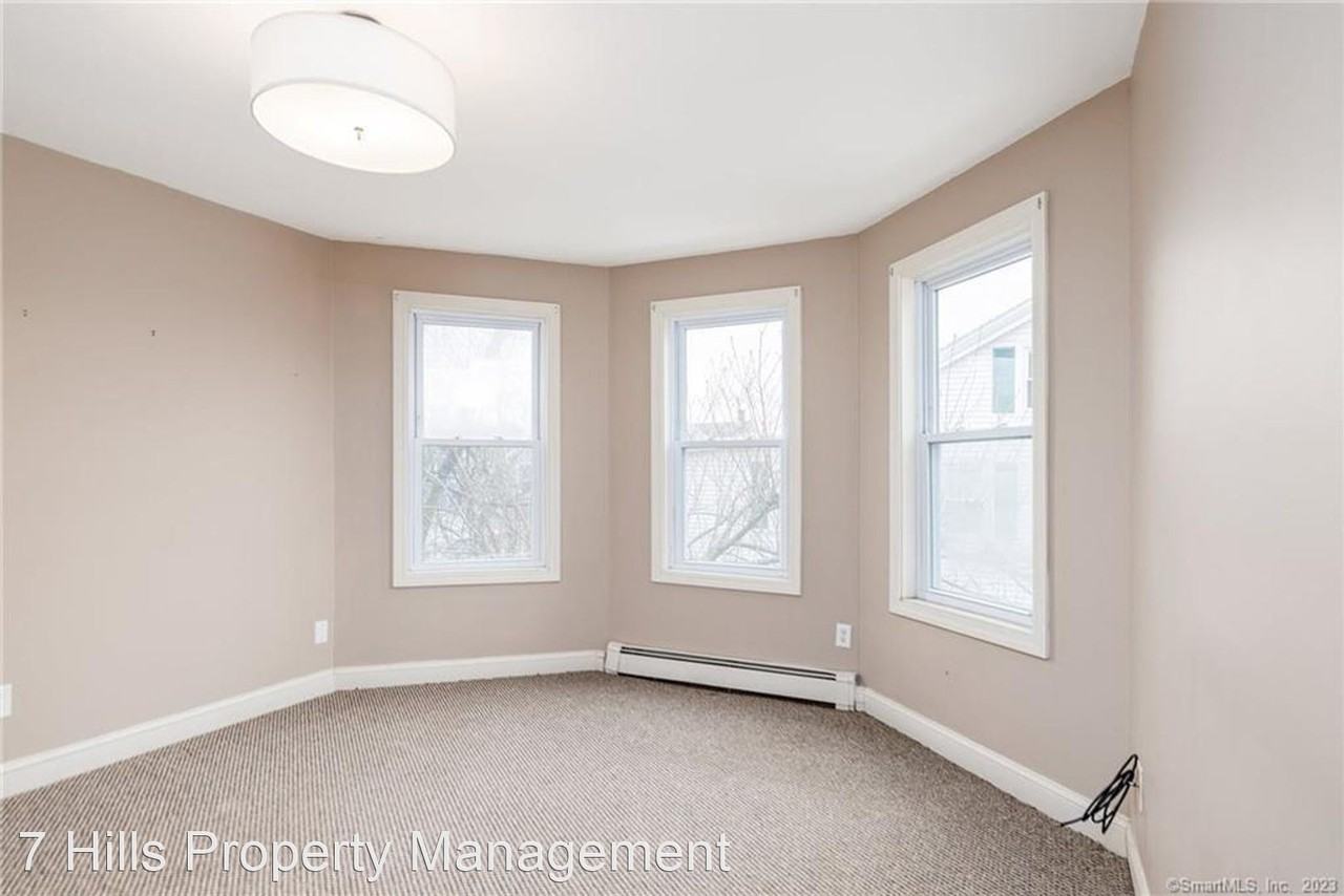 20 Mechanic St - Photo 2 of 34