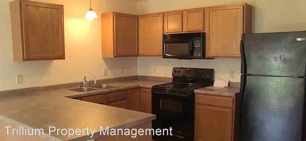 13312 44th Ave N - Photo 2 of 7