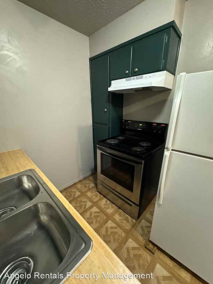 602 W Ave M - Photo 2 of 2