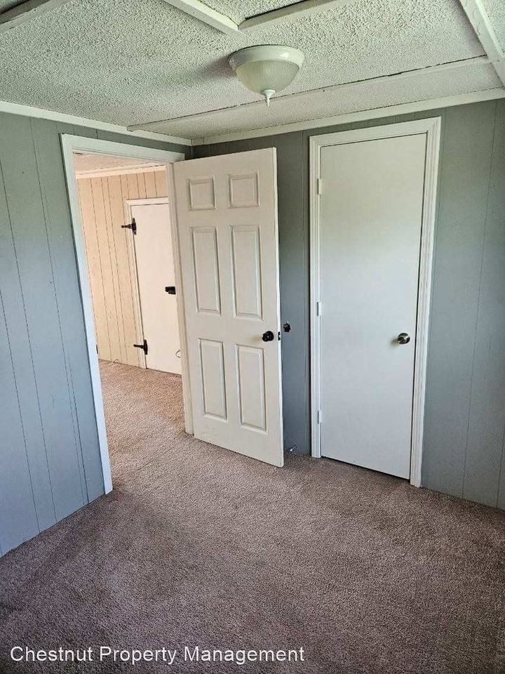 1323 Factory Rd - Photo 3 of 10