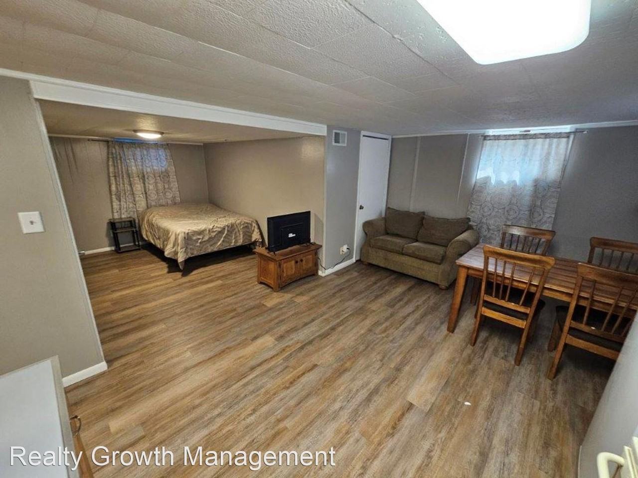 17 13th Ave SW - Photo 3 of 8