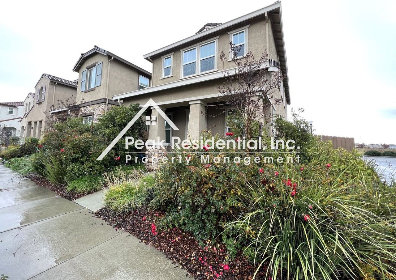 4480 Adriatic Sea Way - Photo 2 of 27