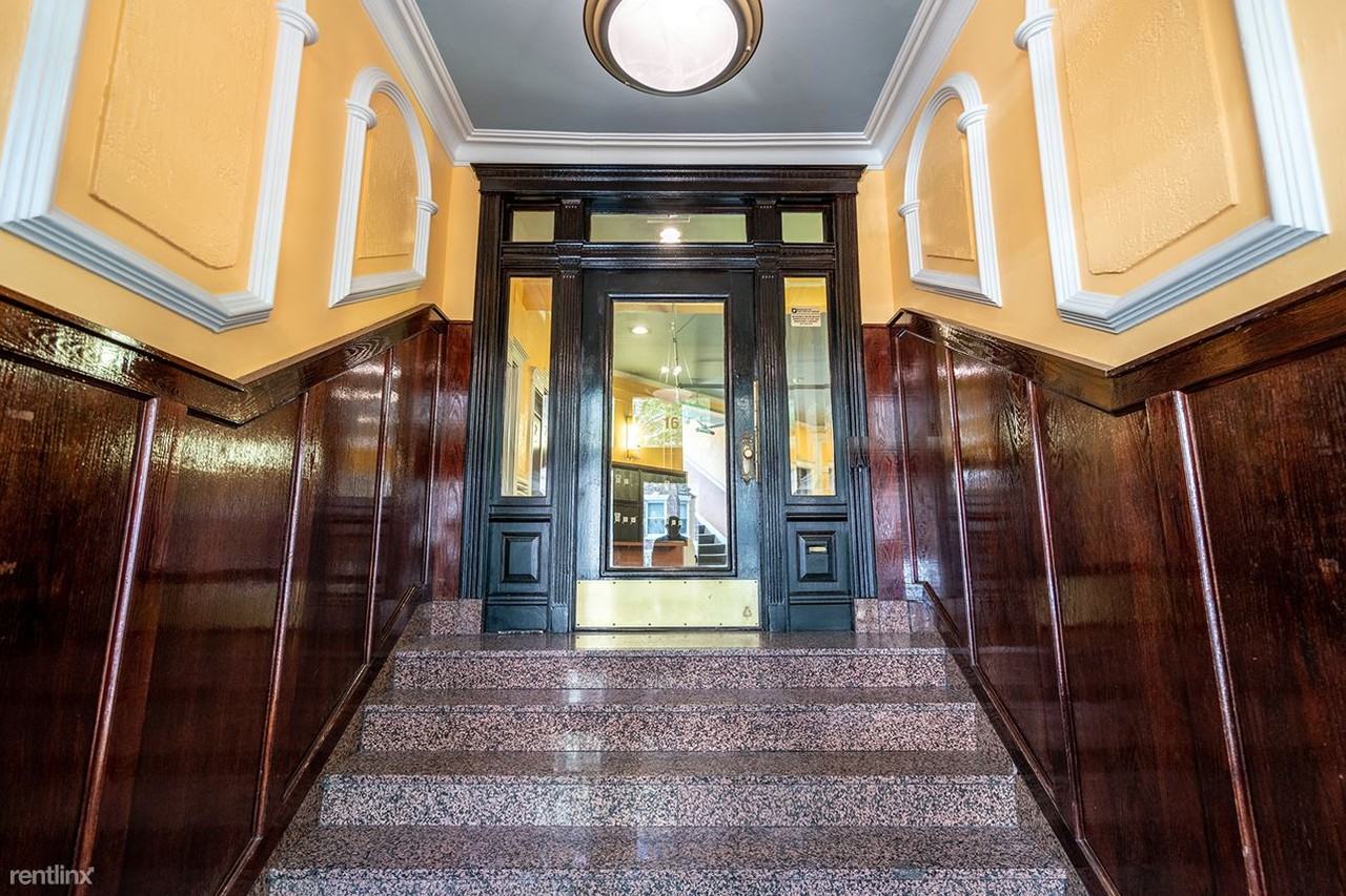 32 Queensberry St - Photo 3 of 8