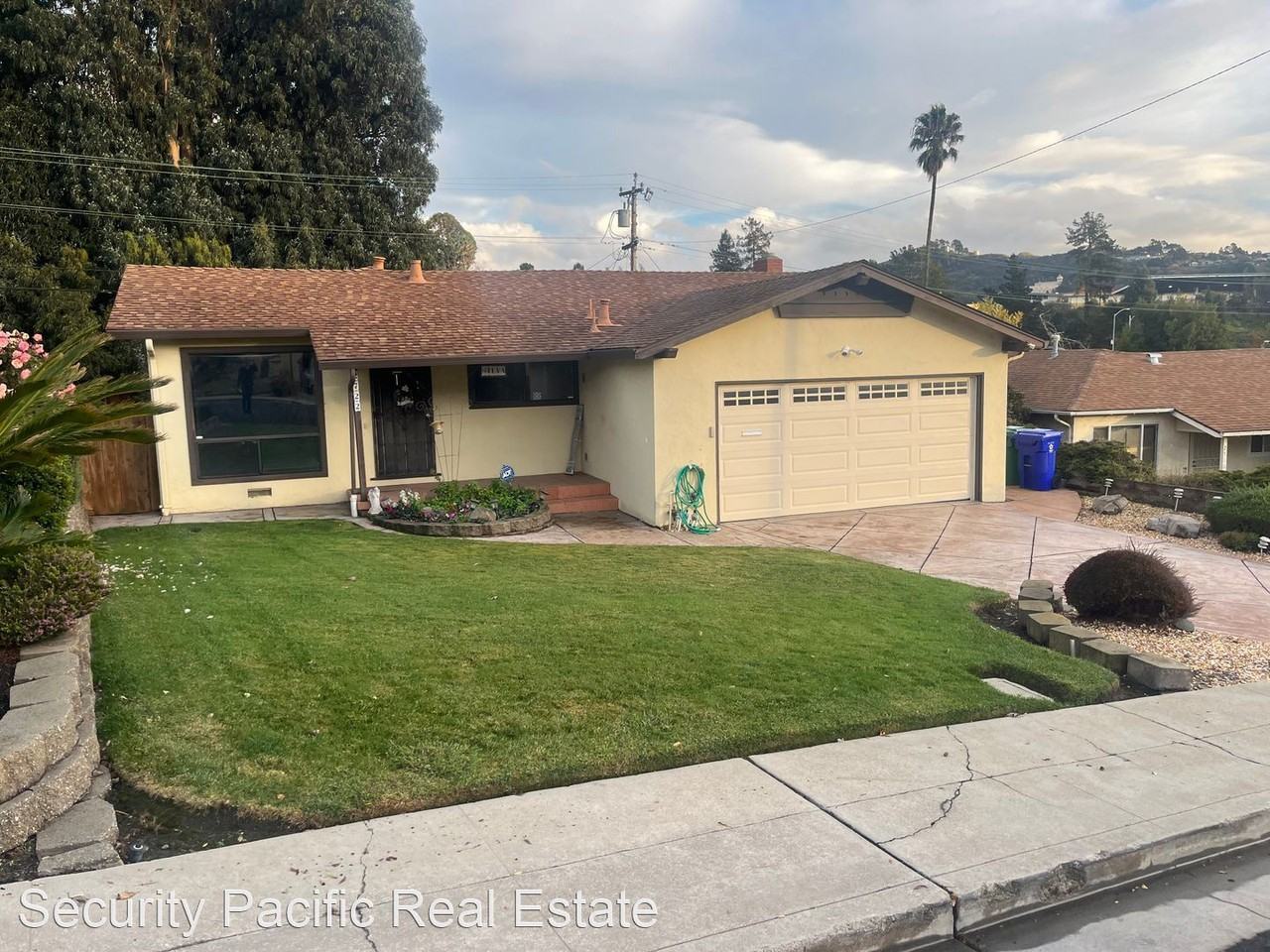 2722 Moyers Rd - Photo 2 of 35