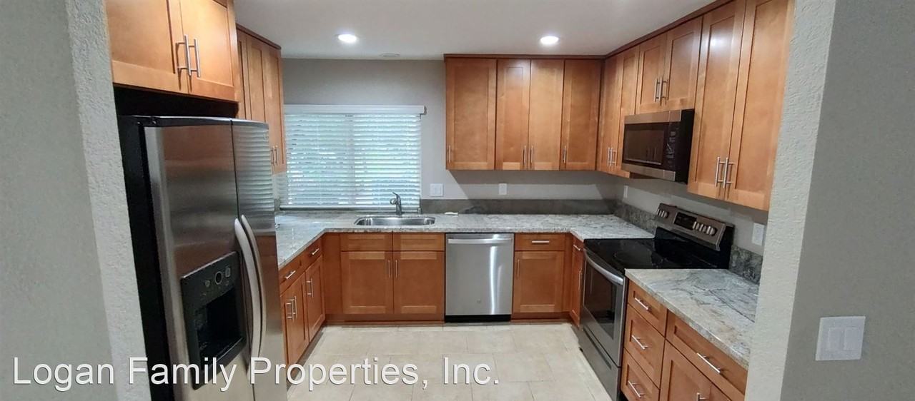 10203 Caminito Rio Branco - Photo 3 of 23