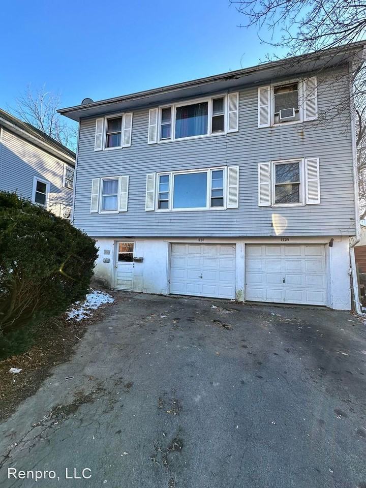 1707 W Onondaga Street - Photo 2 of 10