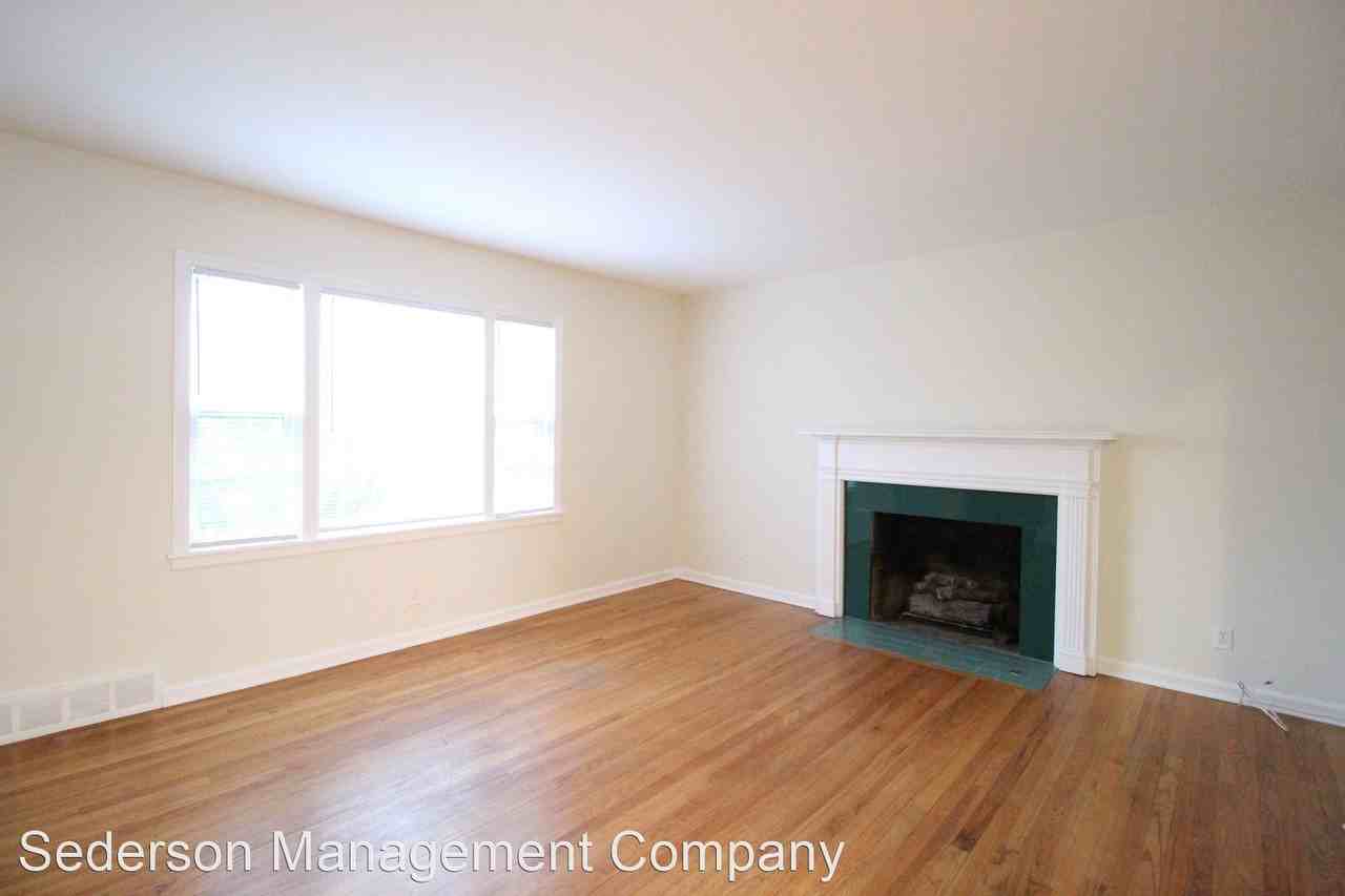 5737 Dearborn St - Photo 2 of 11