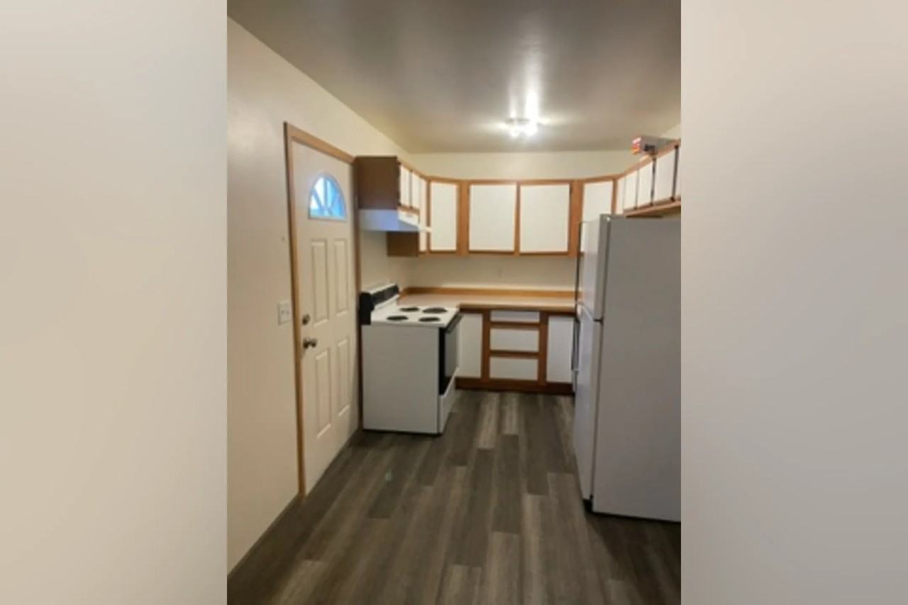 324 N Idaho St - Photo 2 of 6