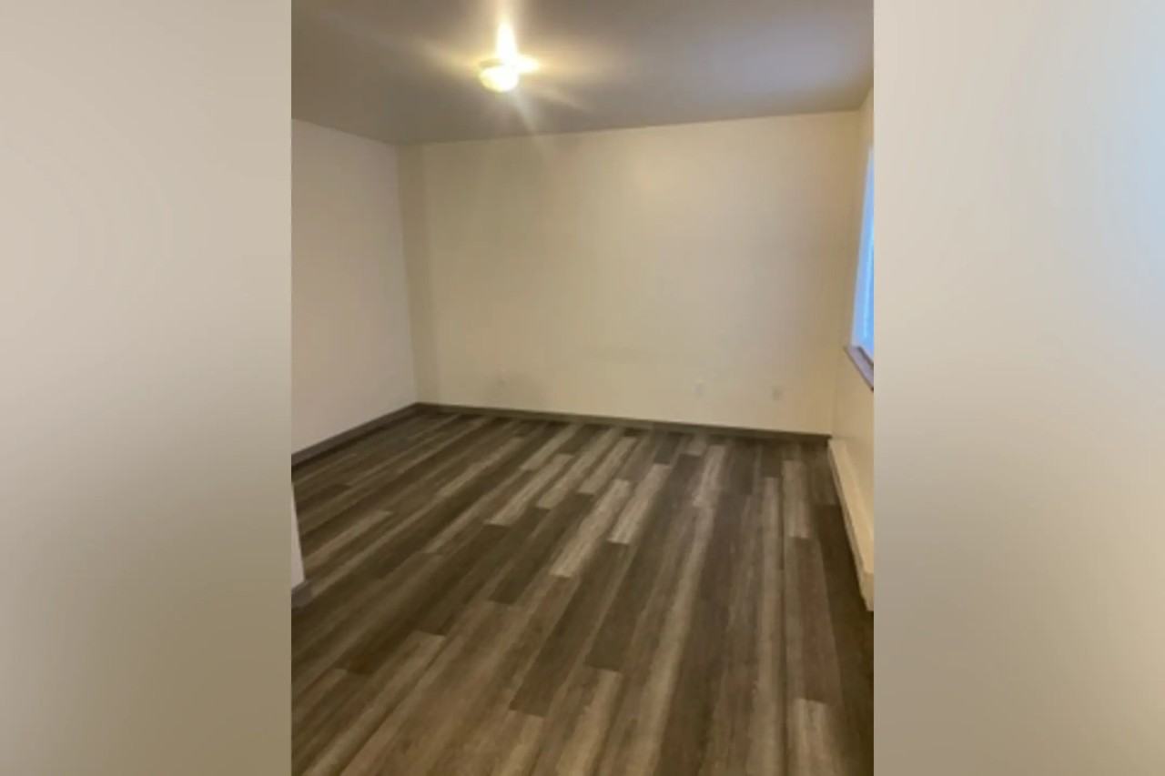 324 N Idaho St - Photo 3 of 6