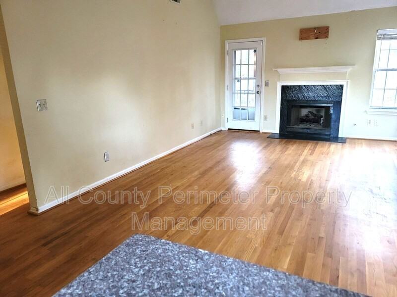 3758 Meadow Creek Dr - Photo 4 of 10