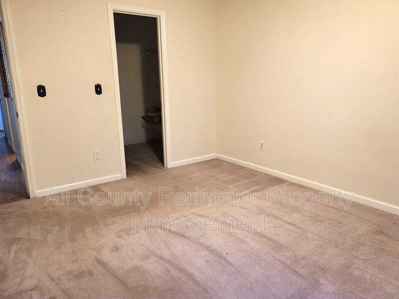 3758 Meadow Creek Dr - Photo 6 of 10