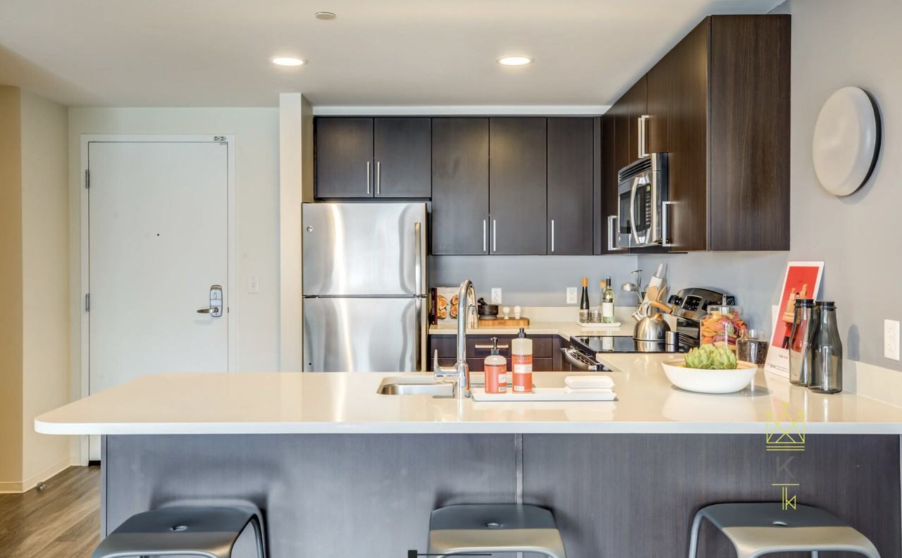 Water St 918, Cambridge, MA 02141 Studio Apartment for 2,862/month