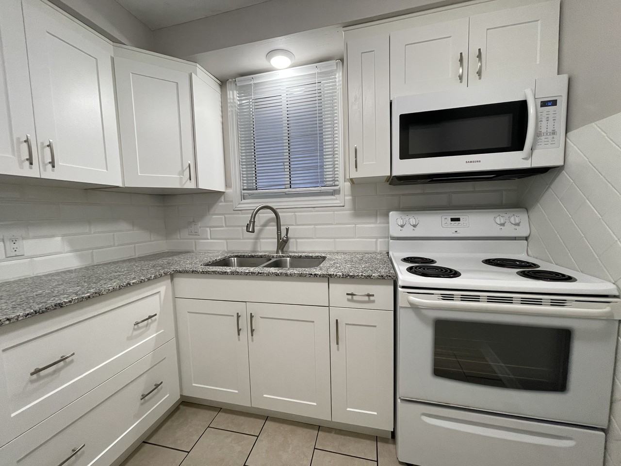 1322 Aubin Rd - Photo 6 of 22