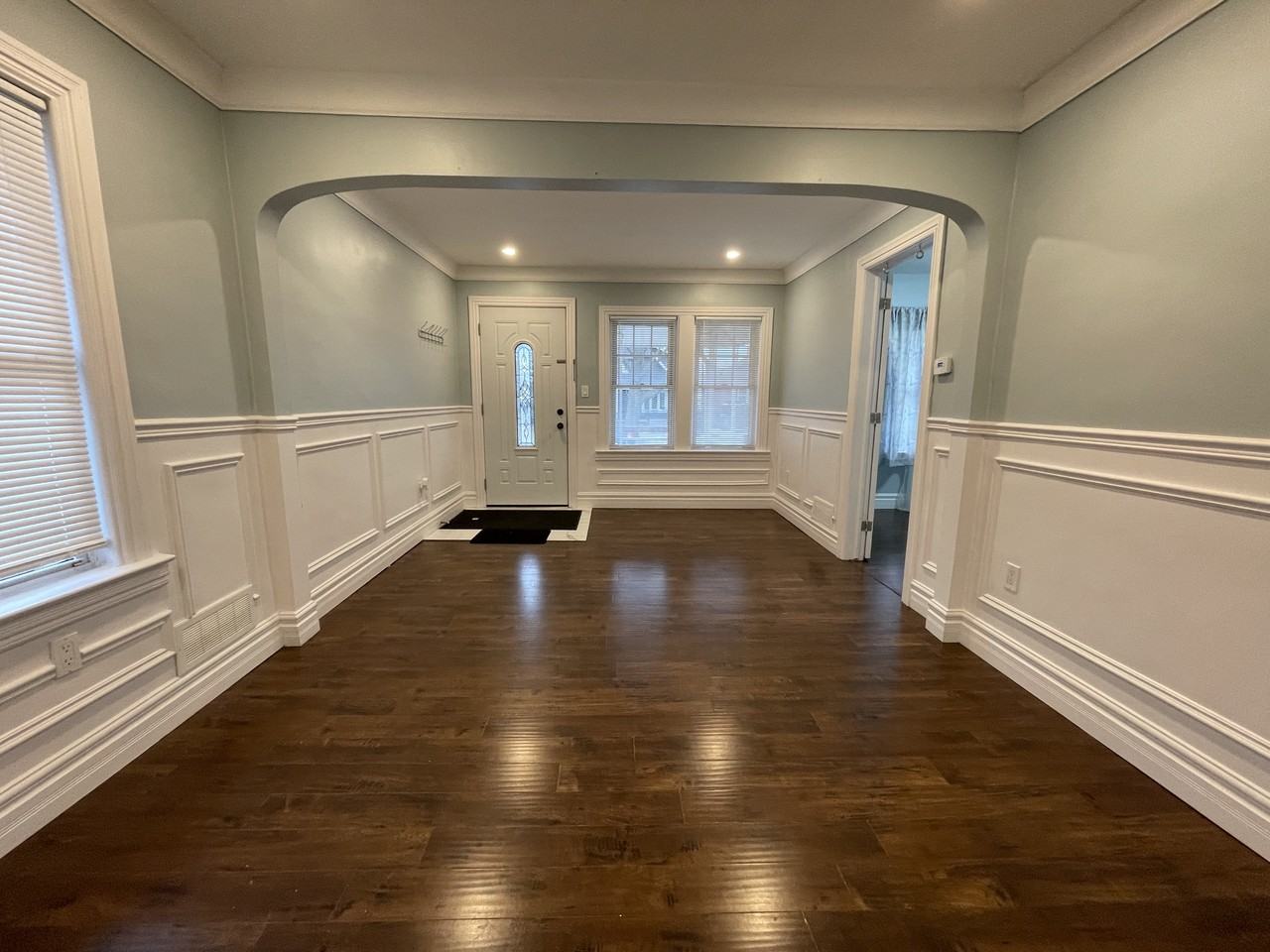 1648 Lincoln Rd - Photo 3 of 32