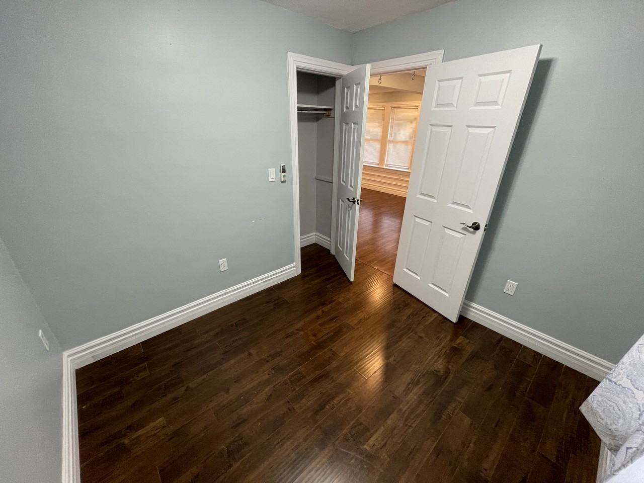 1648 Lincoln Rd - Photo 5 of 32