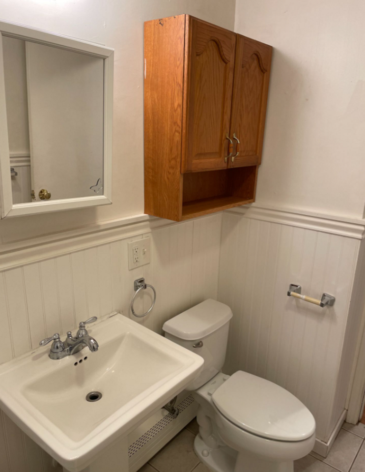 21-25 Thomas Ave - Photo 2 of 8