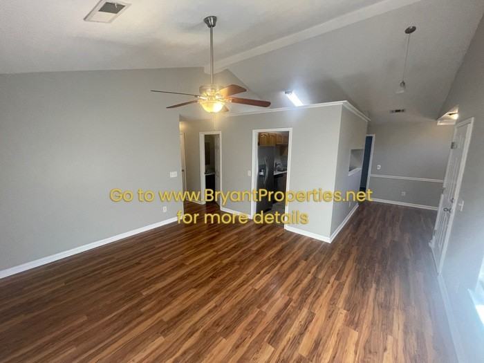 3917 Pepperwood Dr - Photo 3 of 21