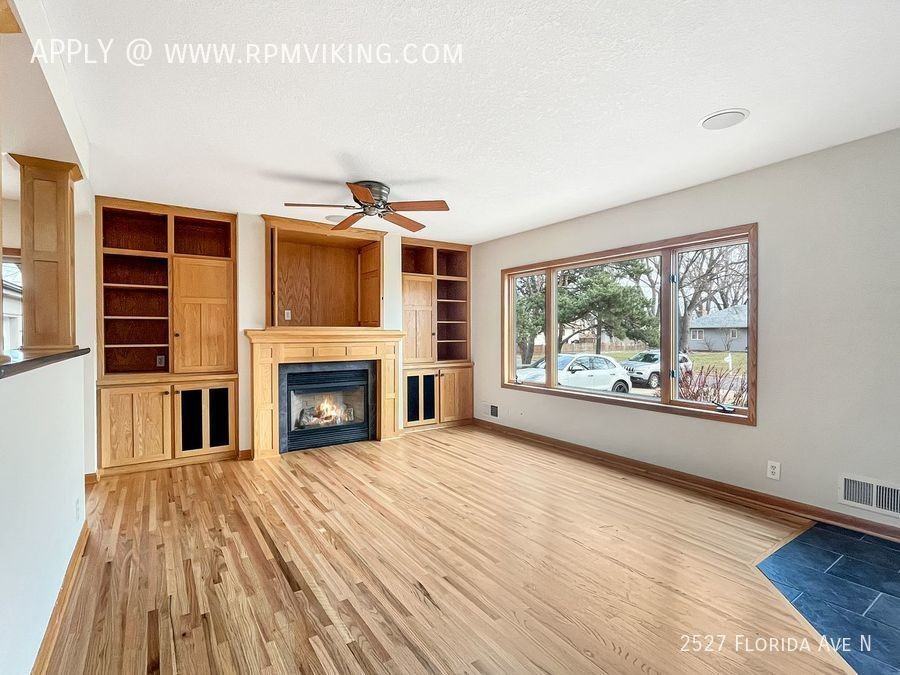 2527 Florida Ave N - Photo 3 of 31