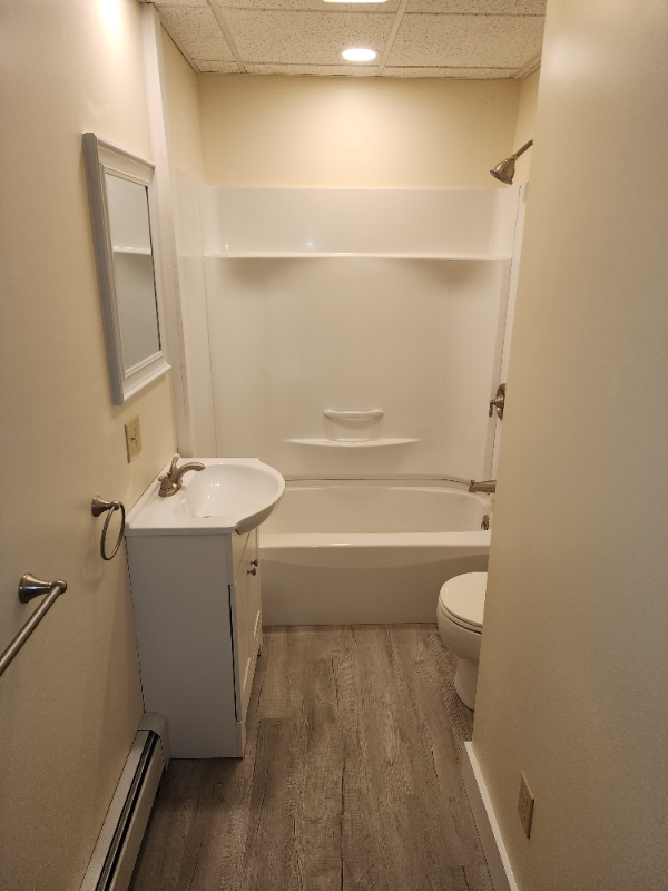 216 S High St - Photo 2 of 10