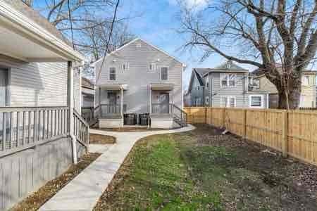 969 Heyl Ave - Photo 3 of 18