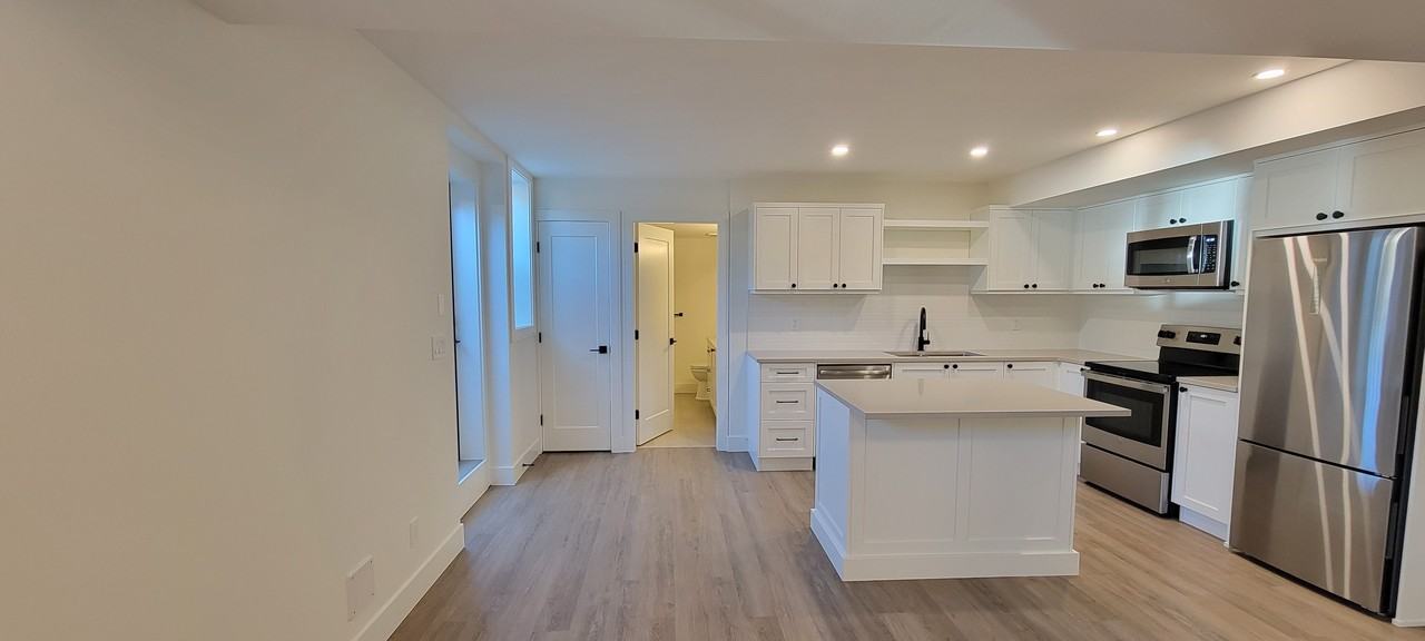 19626 73 Avenue - Photo 3 of 20