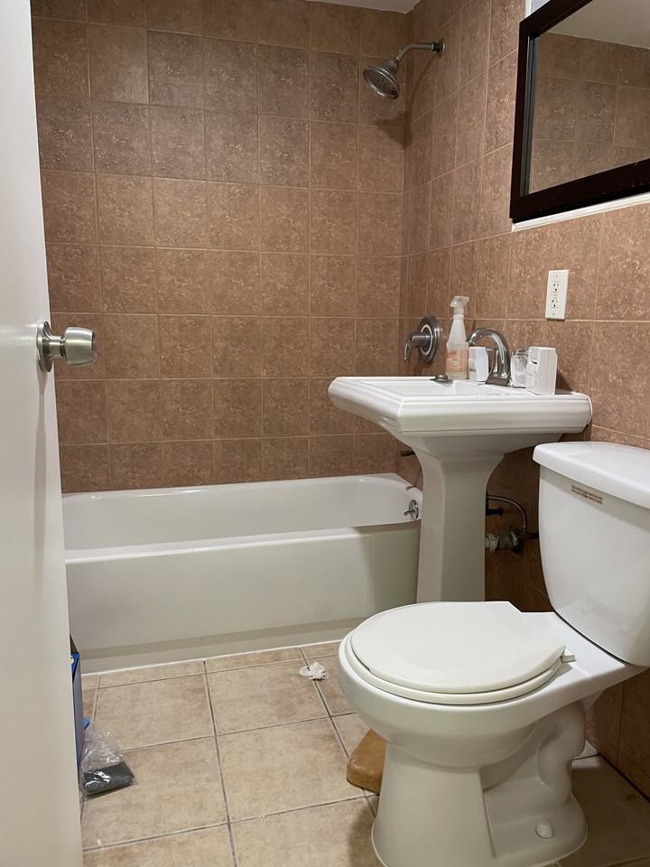 Madison St & Forest Ave #1