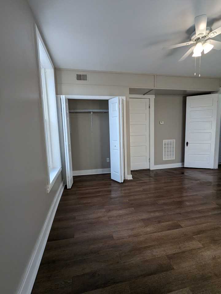 4619 Louisville Ave #3 - Photo 4 of 17