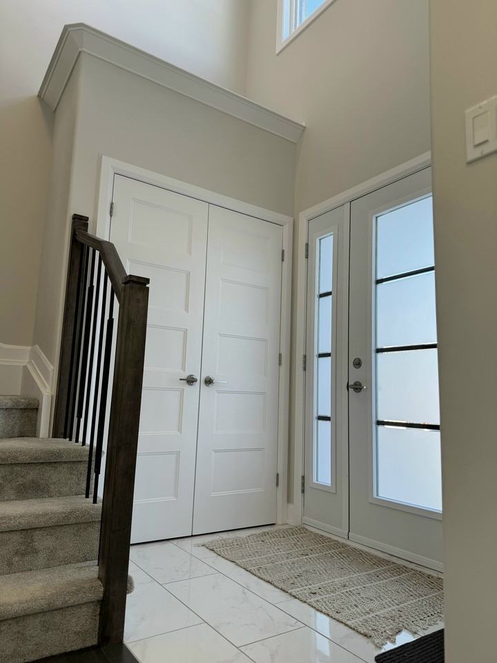 305 Moonlight Drive - Photo 3 of 35