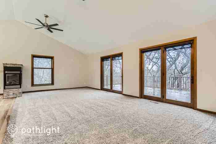 2197 Vivian Ln - Photo 2 of 26