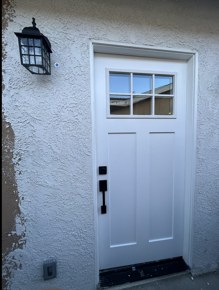 2011 San Luis St #1 - Photo 3 of 11