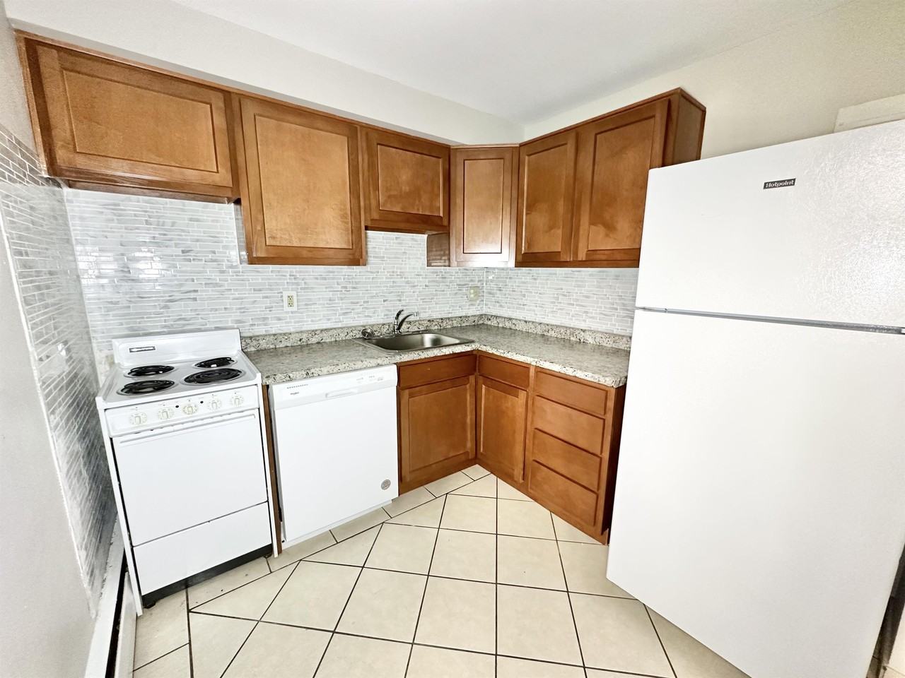 289 289 MOON CLINTON ROADAPT 9 #9 - Photo 4 of 9