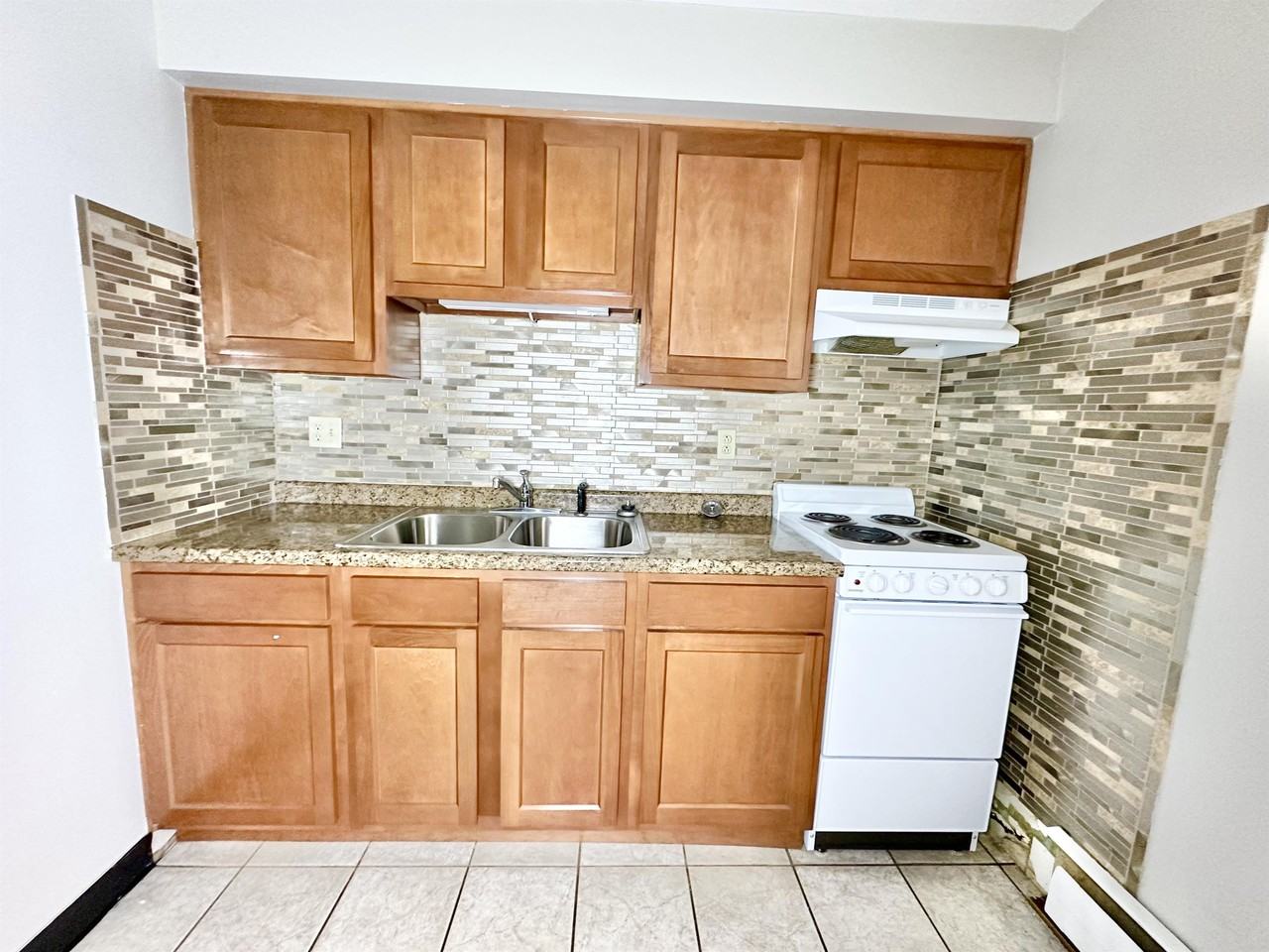 289 289 MOON CLINTON ROADAPT 4 #4 - Photo 4 of 10