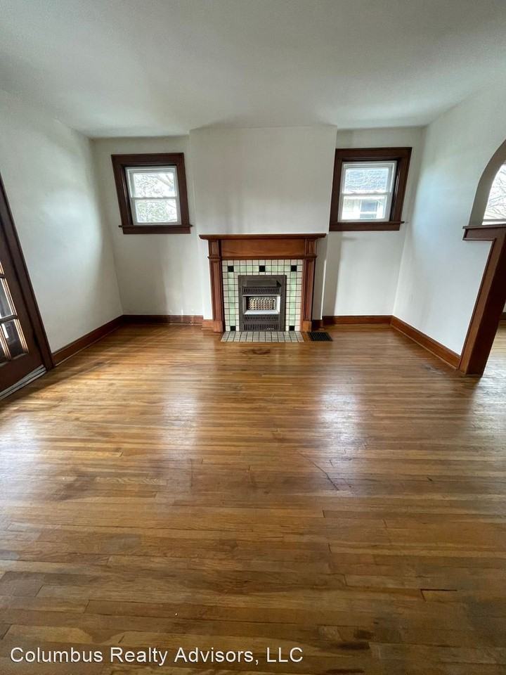 2688 Calumet St - Photo 3 of 12