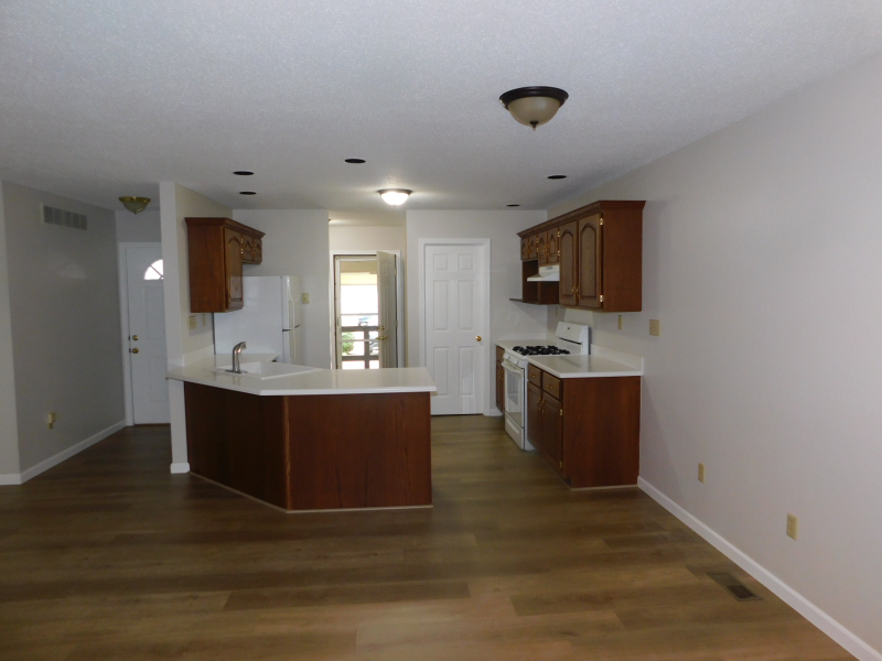 1665 Truman Dr - Photo 3 of 10