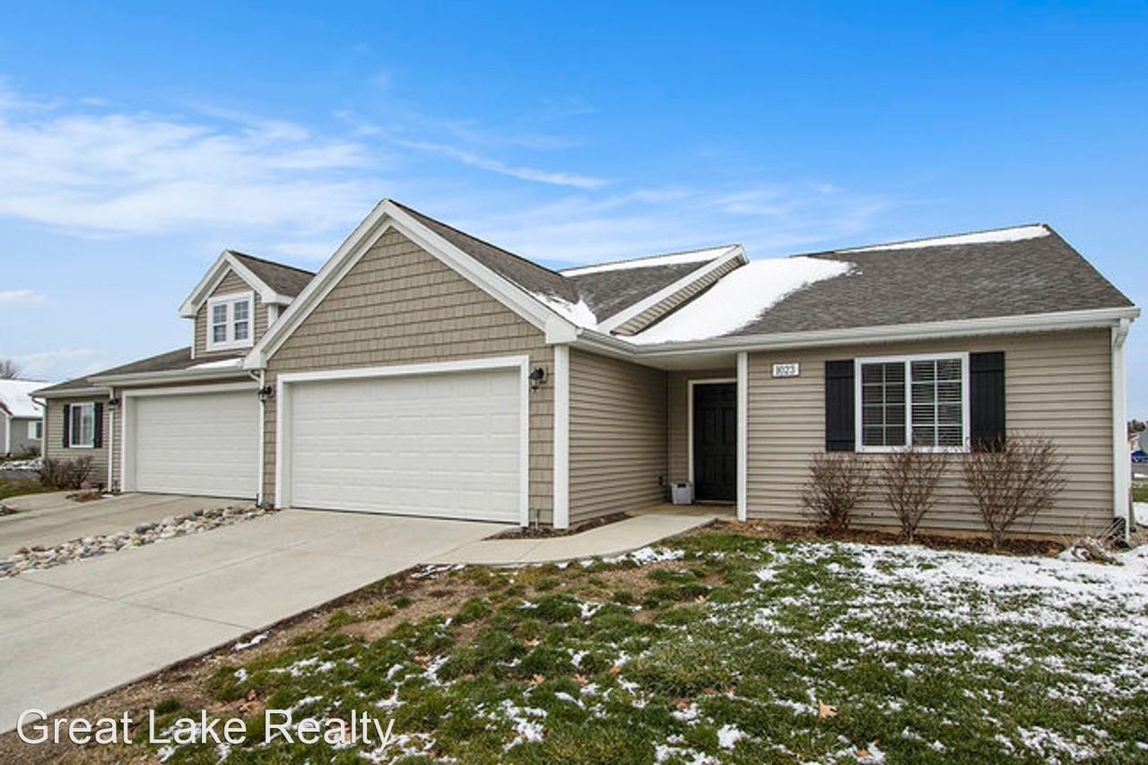 1023 W Villas Dr - Photo 3 of 37