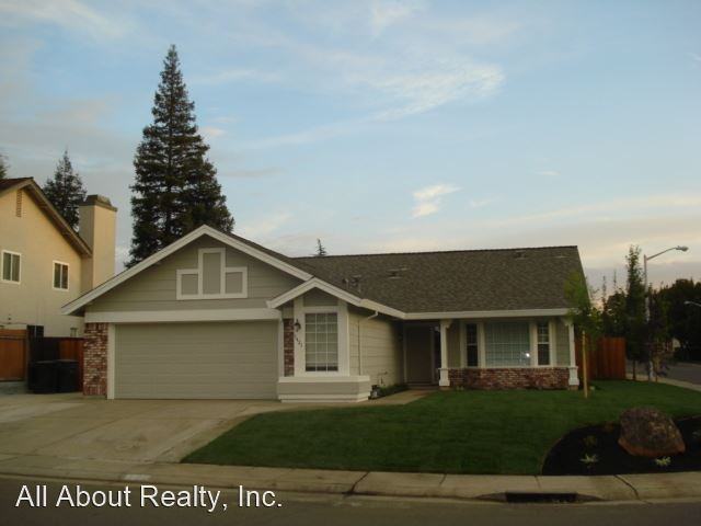 1421 Everett Way - Photo 2 of 19